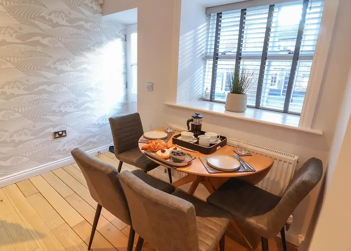 Spring Rose * Bedale