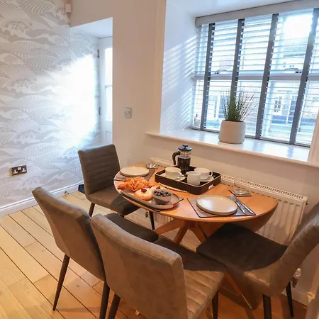 Spring Rose * Bedale